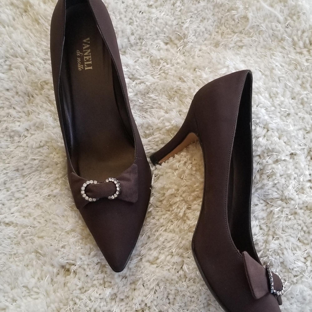 Shoes - Picture 10 of 11
